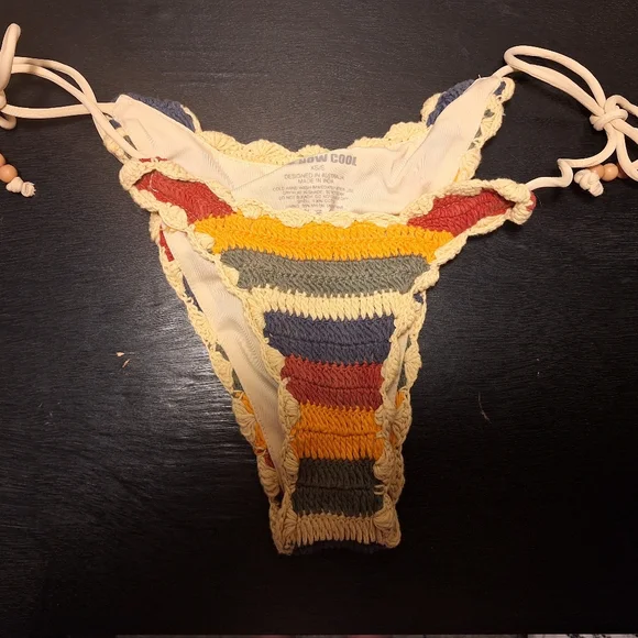 It's Now Cool - Crochet Bikini - XS 🌈👙 - Picture 2 of 6